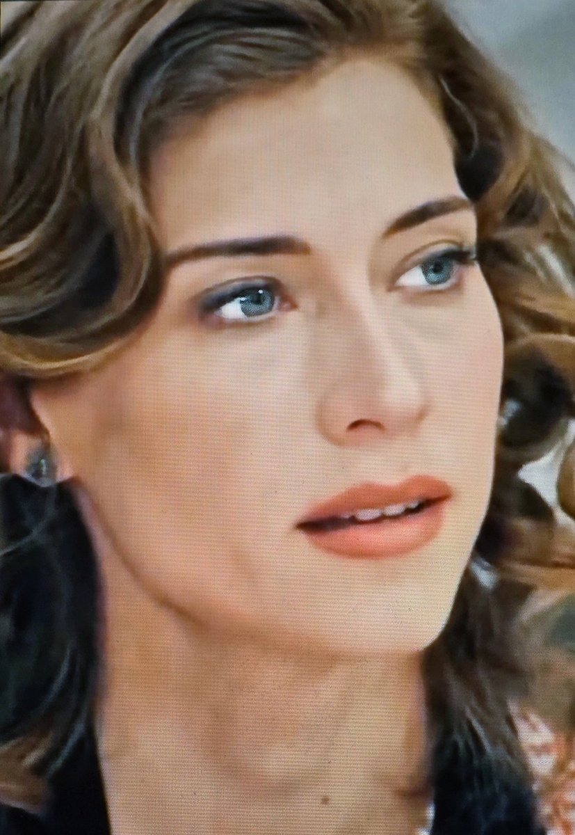 sonialima_rio's tweet photo. The Queen's eyes #MDLR
#SueñosDeLibertad https://t.co/f6Gb24SP33