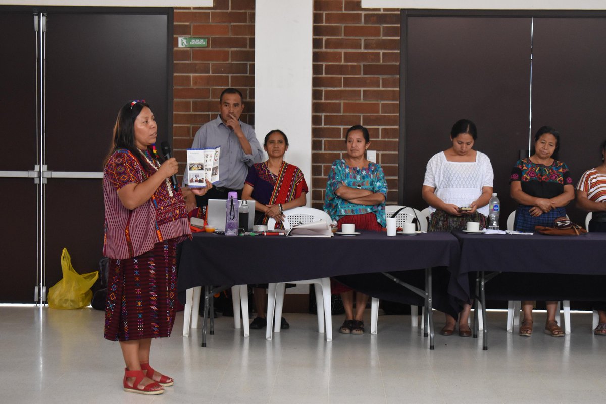 SoniaGRaguay's tweet photo. Los espacios de participación y toma de decisiones para nosotras, las mujeres, deben ser una prioridad. Articular esfuerzos y crear espacios de diálogo es una de mis principales prioridades. https://t.co/DNDPRz3riI