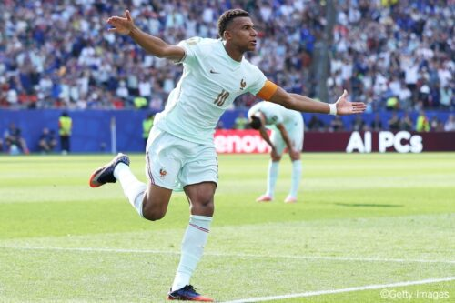 livedoornews's tweet photo. 【北中米W杯】フランス代表、2－0でモロッコ代表に勝利しベスト4進出！エンバペは8得点目
https://t.co/aAspFhTGAH

Ｗ杯準々決勝が開催され、3大会連続の決勝進出を目指すフランスは盤石の戦いを披露。エンバペがPKをキャッチされる瞬間もあったものの、その後2点を獲得して勝利となった。 https://t.co/96yXtpsWbO