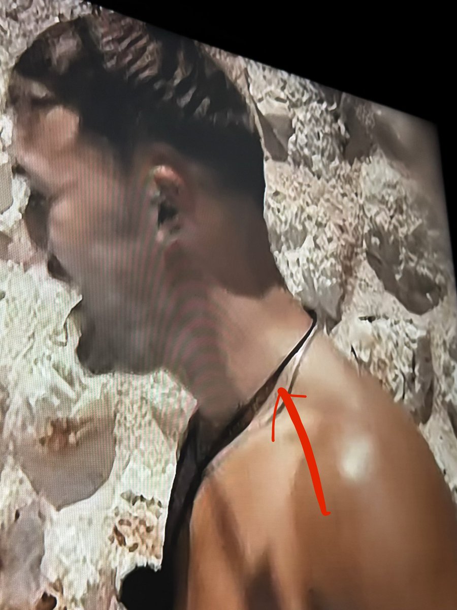 shrainetumber's tweet photo. Yes 100% Finley kissing the new girl #loveisland https://t.co/Fw18T45AlO