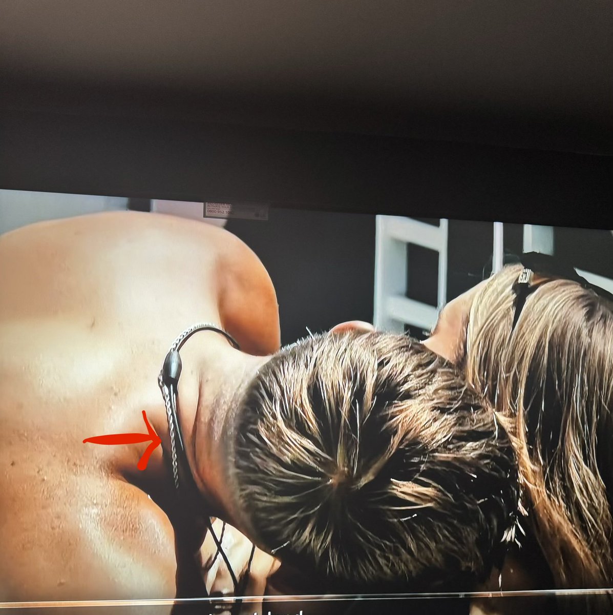 shrainetumber's tweet photo. Yes 100% Finley kissing the new girl #loveisland https://t.co/Fw18T45AlO