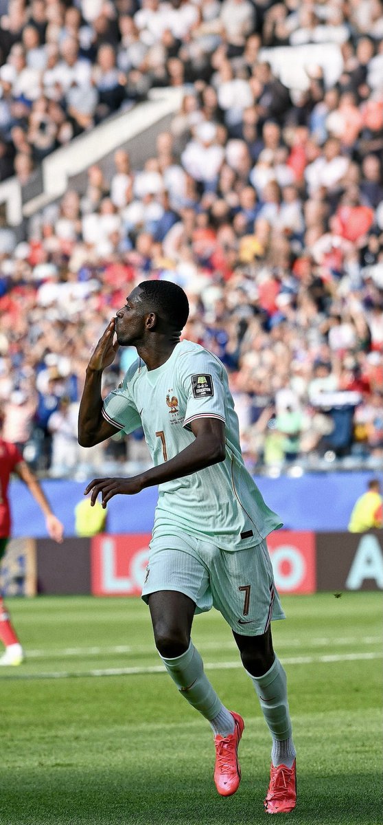 mrderby64's tweet photo. Mbappe &amp; Dembele Wallpaper 4k🔥❤️‍🔥
-
#Wallpaper #Worldcup2026 #France        #Dembele
-
Follow us⬇️
https://t.co/VdQA3upl2z https://t.co/S5QuYwLNeZ