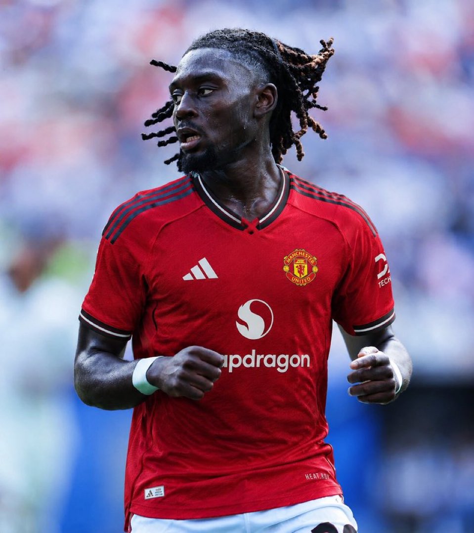 UtdBojack's tweet photo. Son nouveau match stratosphérique ce soir nous prouve qu’il est le joueur idéal pour notre milieu de terrain. https://t.co/4P75Mm8sm1