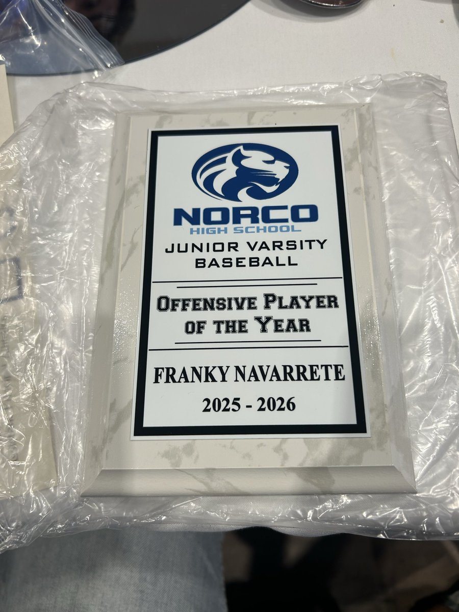 frankynav37's tweet photo. great sophomore season. avg 410 36 hits 18rbi offensive player of the year🙏🏽 https://t.co/Yywia1F3jJ