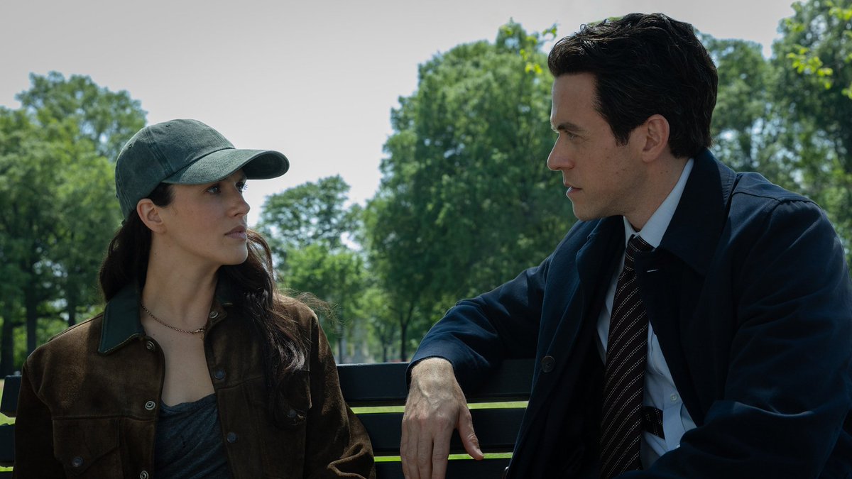 FranccesLucca's tweet photo. @AtticusFlinchy El primer episodio empieza por todo lo alto. #silo3 
Encima sale la actriz de Downtown Abbey , Sybil 😍.
Rebecca Ferguson es el alma de Silo sin ninguna duda. https://t.co/RKUhALZogC