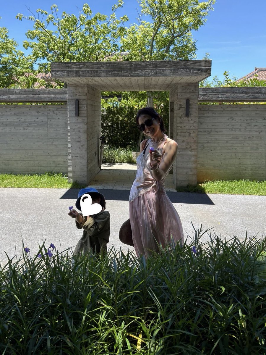 sonyejinpics's tweet photo. son yejin in her 2024 bifans’s book:

“since both my husband and i are public figures, i understand why people are interested in our daily lives. however, i do become a bit sensitive when there’s excessive attention on my child.” https://t.co/YZlTL1FTrY