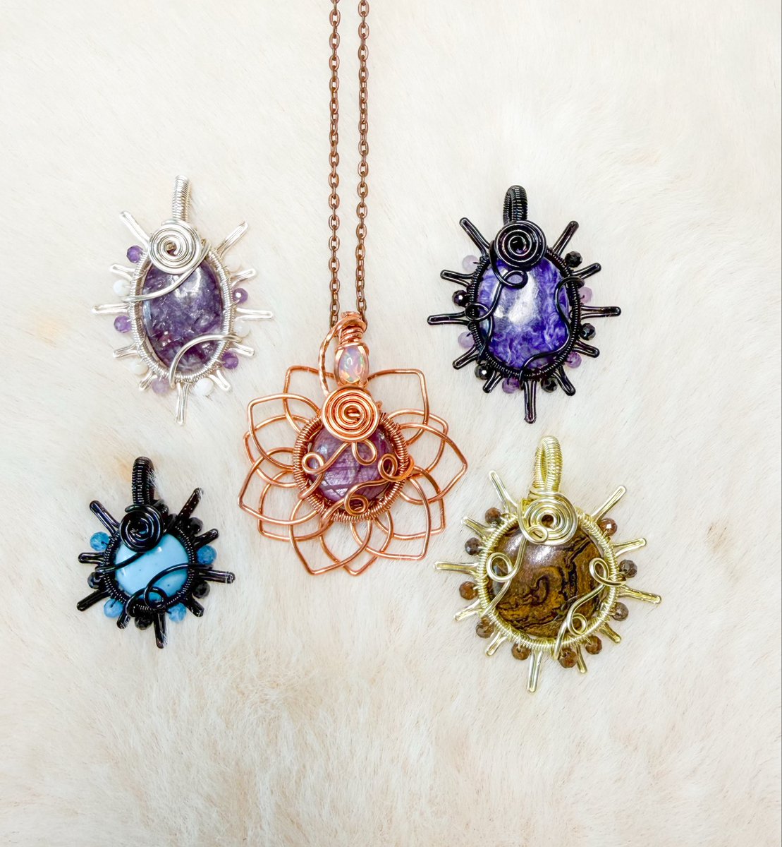 mildhippie's tweet photo. surprise mini drop of pendants on my shop right now 🥳💜 https://t.co/l2xW9APpR5