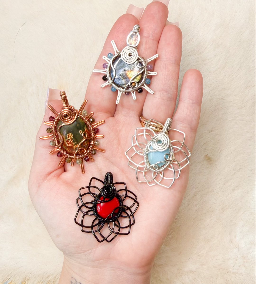 mildhippie's tweet photo. surprise mini drop of pendants on my shop right now 🥳💜 https://t.co/l2xW9APpR5