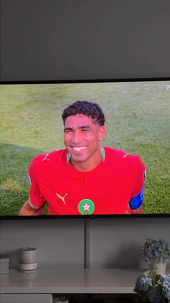 wa2sb's tweet photo. @SCCR_212 Sa reaction à la fin du match … https://t.co/nyT4OOmvU4