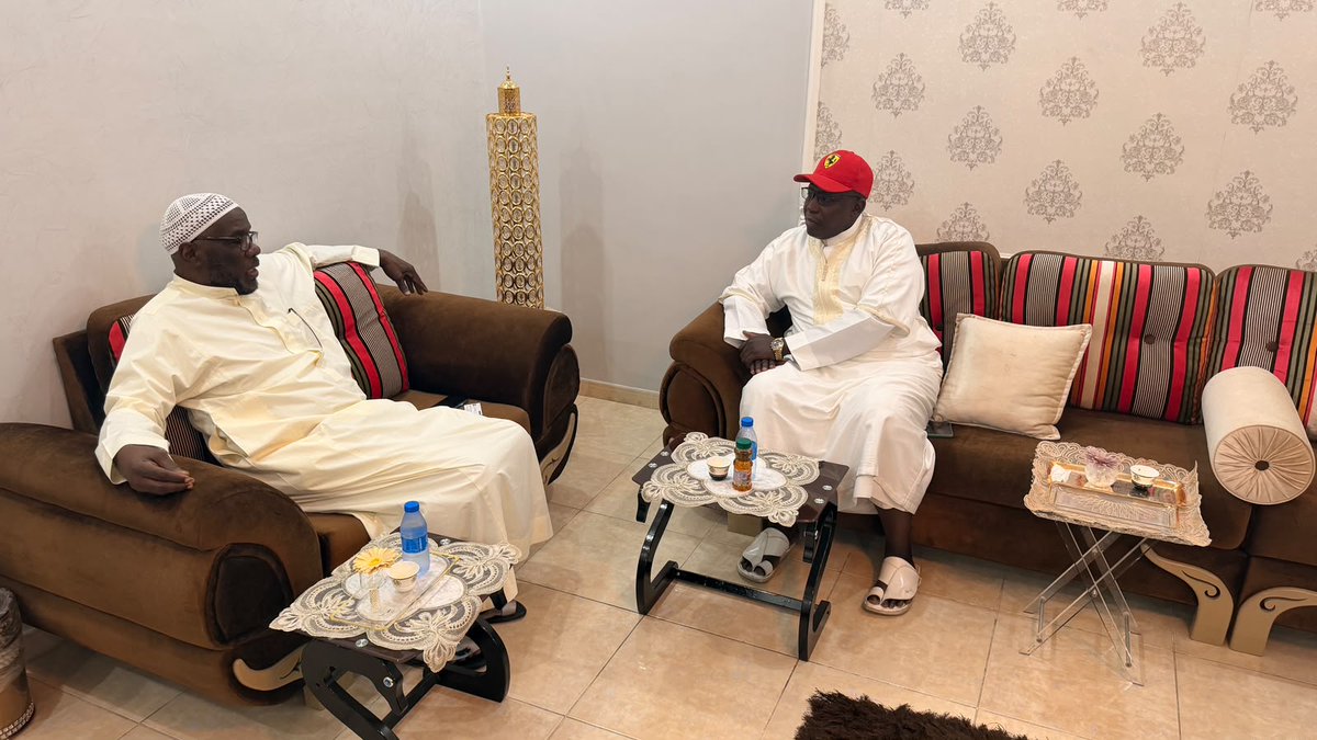 pv03025's tweet photo. تشرفت اليوم بزيارة الزميل العزيز اختصاصي المراسم و البرتوكلات الكابتن إبراهيم رواس @5577Ra  زيارة ودية أخوية حققت منافع كثيرة https://t.co/6GbCzeHC1x