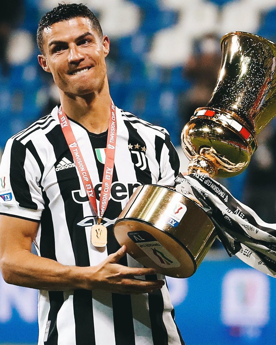 Footballtweet's tweet photo. 📅 On this day, in 2019, Cristiano Ronaldo left Real Madrid and signed for Juventus for €100M.

🏆 2 Serie A
🏆 2 Supercoppa Italiana
🏆 1 Coppa Italia
🏆 1 Serie A MVP
🏆 1 Serie A top scorer
👏🏻 134 games
⚽ 101 Goals
🅰️ 22 Assists

Rate his time in Italy out of 10? 🇮🇹👇 https://t.co/yP0Mj5jpFo
