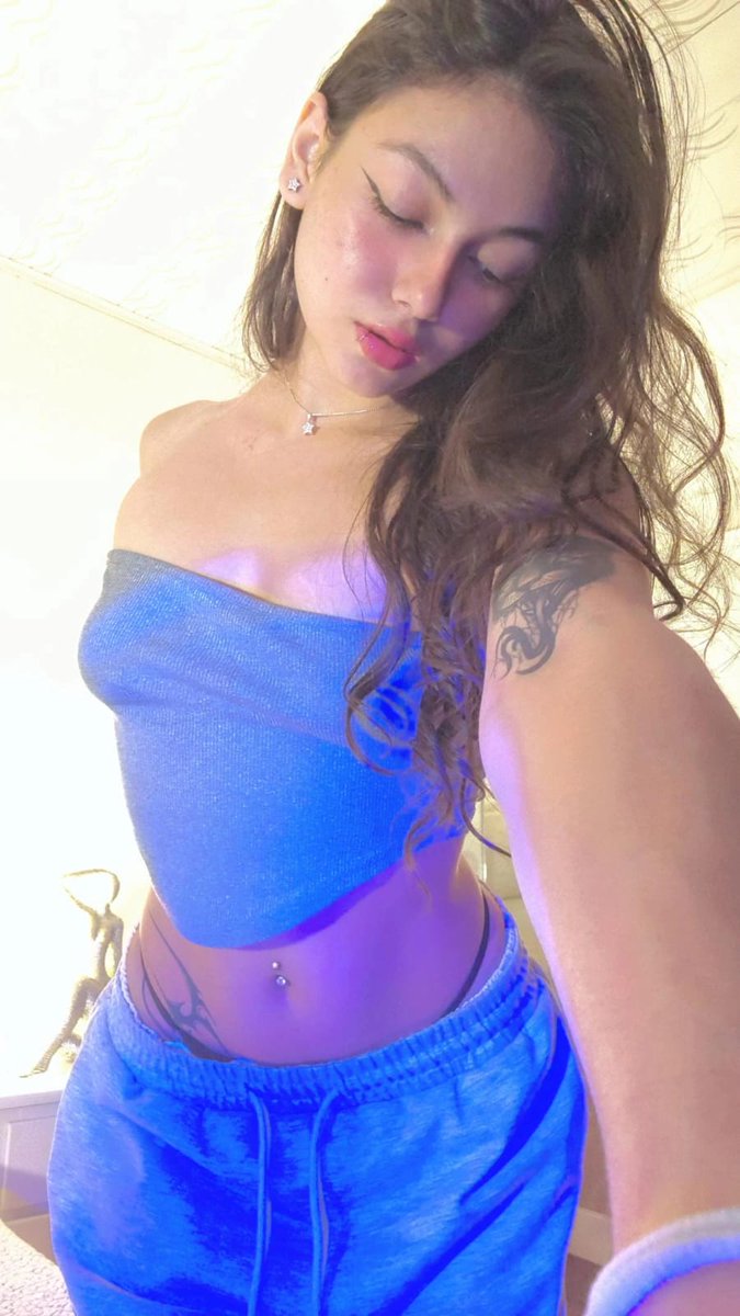 fgelitecol's tweet photo. https://t.co/u8h5Kfud9I Hi guys, let's have some fun. Kisses! https://t.co/ghNLtyeWX9