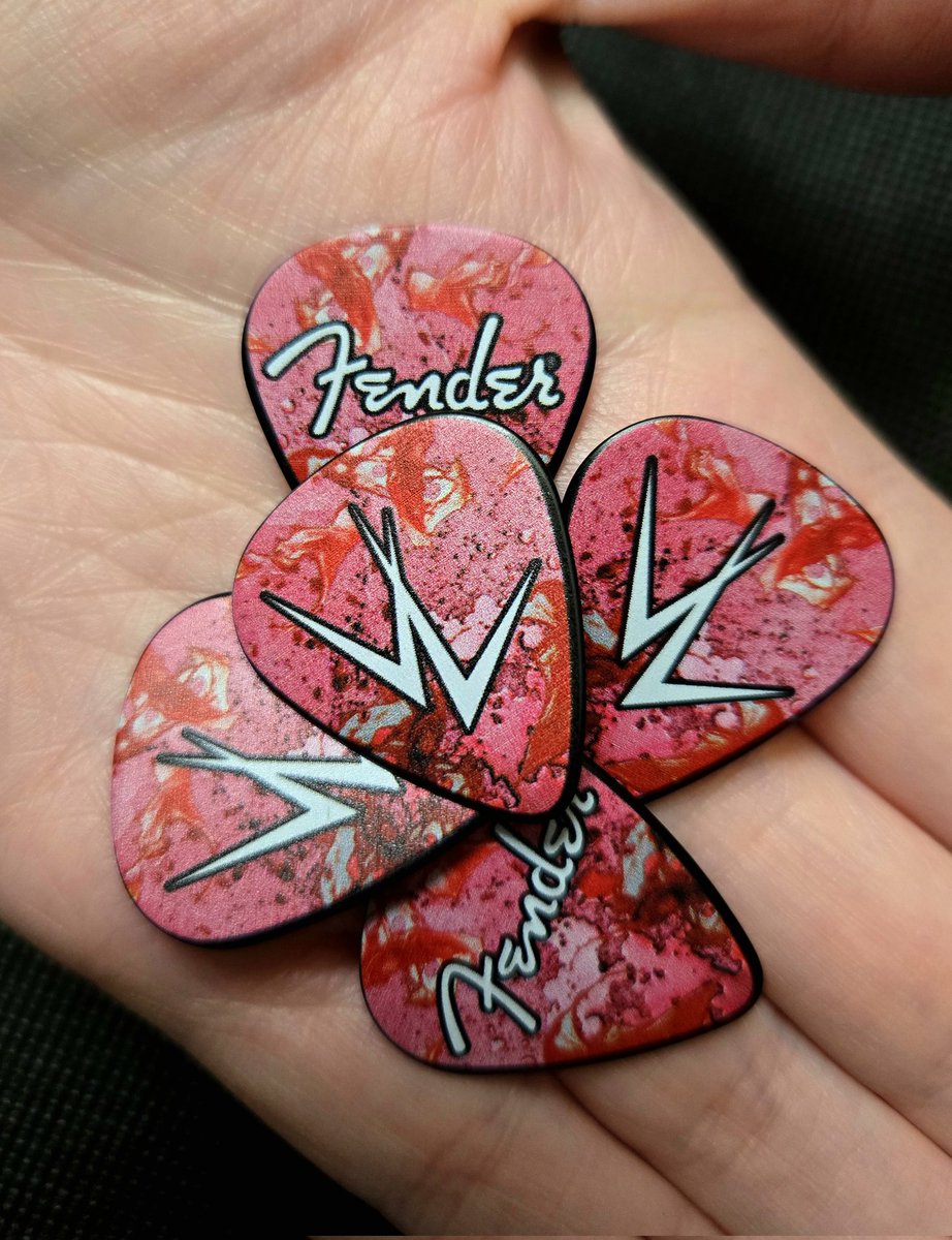SarabethPollock's tweet photo. GIVEAWAY TIME: In honor of #TheVampireLestat at #SDCC, I'm giving away an exclusive TVL guitar pick to TWO winners! To enter, follow, repost and comment favorite TVL character. Bonus entry if you subscribe to my YouTube channel, where you will find SDCC 2026 coverage. https://t.co/5s5eogi9ie