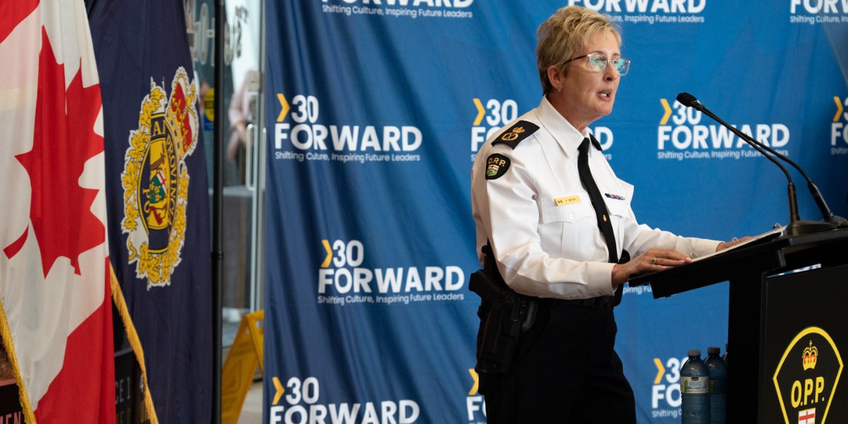 OPPCommissioner's tweet photo. The OPP is proud to partner with 30Forward and reaffirm our commitment to advancing opportunities for women in policing. Every woman who joins our profession helps pave the way for future generations to see policing as a career without barriers.

Through mentorship, leadership development and a culture of inclusion, the OPP is dedicated to ensuring women have the support and opportunities they need to succeed. Together, we can foster meaningful change, strengthen policing and inspire the next generation of police leaders.
-
La Police provinciale de l’Ontario (Police provinciale) est fière de collaborer avec 30Forward et de réaffirmer son engagement à favoriser l’avancement des possibilités offertes aux femmes dans le domaine policier. Chaque femme qui choisit une carrière policière contribue à ouvrir la voie aux générations futures, afin qu’elles puissent envisager une carrière policière sans obstacles.

Grâce au mentorat, au développement du leadership et à une culture d’inclusion, la Police provinciale s’engage à offrir aux femmes le soutien et les occasions dont elles ont besoin pour réussir. Ensemble, nous pouvons contribuer à un changement durable, renforcer les services policiers et inspirer la prochaine génération de leaders policiers.