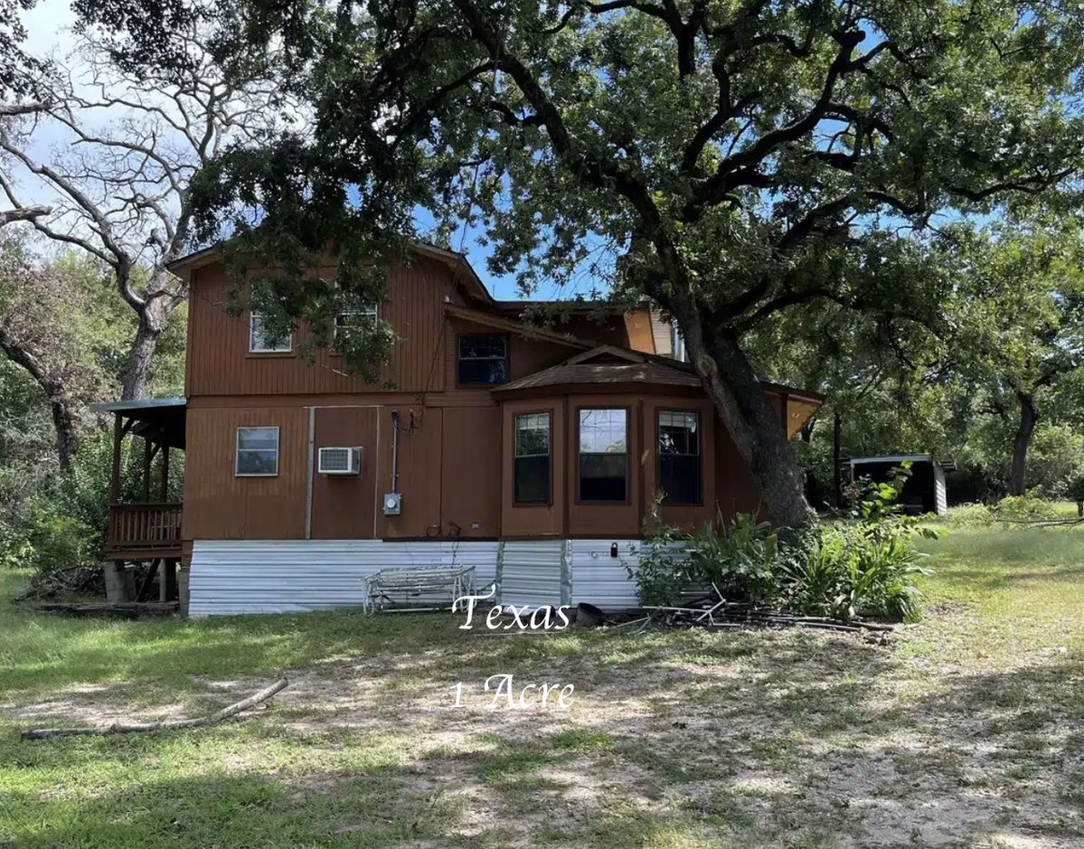 oldhouses100k's tweet photo. Rustic 2-Story #Lakeview #Cabin on 1 #Acre in #Texas Under $100K.
https://t.co/Wwth0pnnw7 https://t.co/IY7OJQuygL