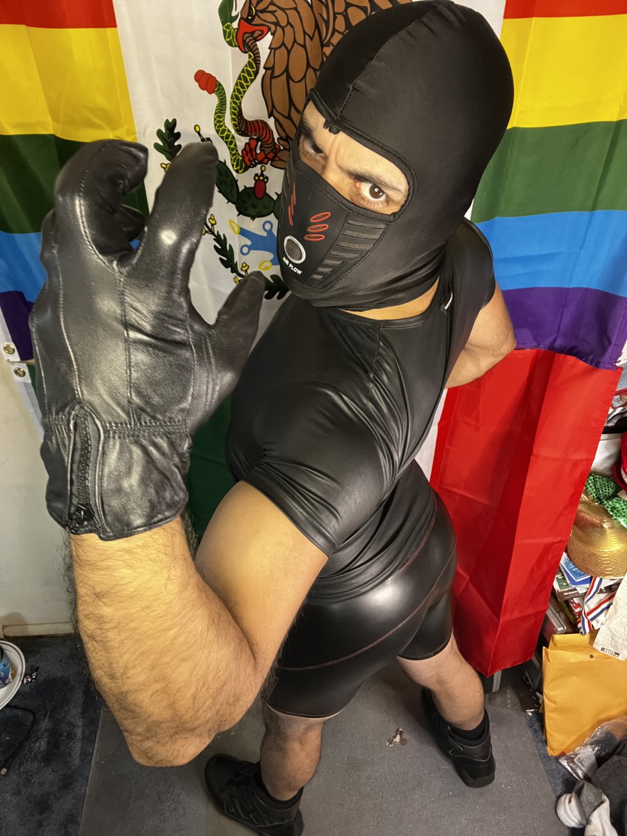 MexiNinjaBoi's tweet photo. My Leather Ninja Garments (Shot 12 - Shot 16 )🥷🏽🖤
-
A Kuro Leather Ninja, whilst wearing longer but tighter LEATHER shorts, ......TRYING to show off his biggest ASSET. 🍑😅He dramatically holds up his hand open to show his empowerment a few OTHER WAYS lol 😅🖤🥷🏽
-
#faux #fakeleather #mexicano #mexican #gay #gayman #muscle #muscleflex #leatherninja #ninjaculture #blackninja #manbutt #leather