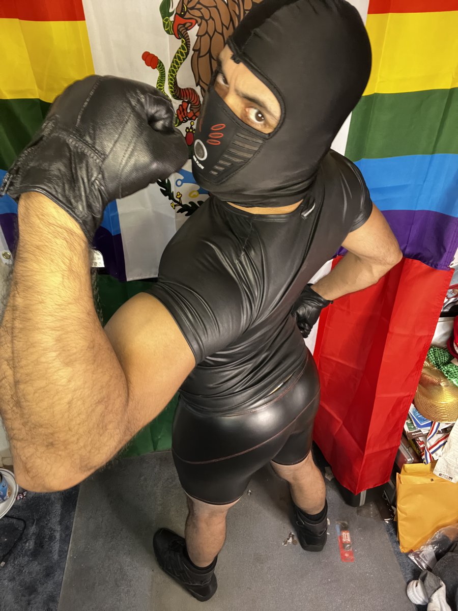 MexiNinjaBoi's tweet photo. My Leather Ninja Garments (Shot 12 - Shot 16 )🥷🏽🖤
-
A Kuro Leather Ninja, whilst wearing longer but tighter LEATHER shorts, ......TRYING to show off his biggest ASSET. 🍑😅He dramatically holds up his hand open to show his empowerment a few OTHER WAYS lol 😅🖤🥷🏽
-
#faux #fakeleather #mexicano #mexican #gay #gayman #muscle #muscleflex #leatherninja #ninjaculture #blackninja #manbutt #leather