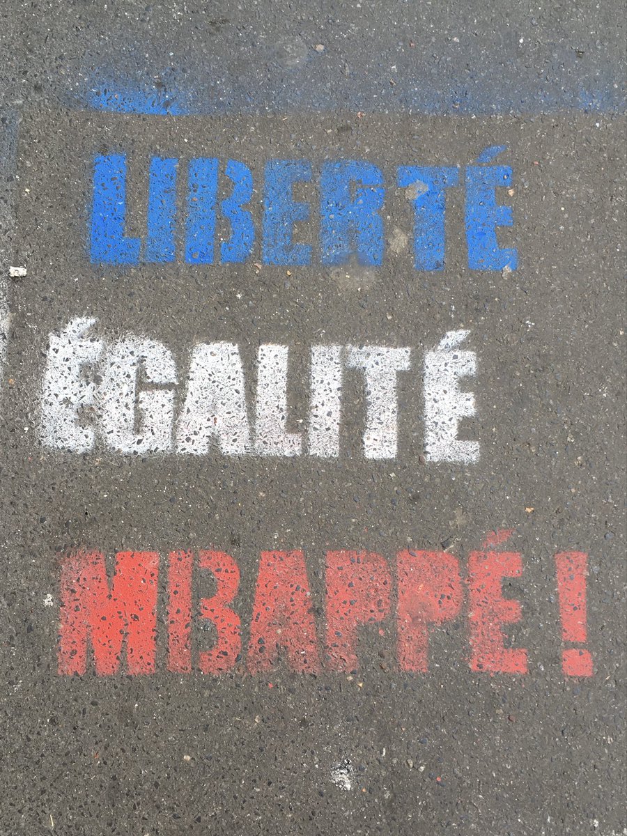 PedderSophie's tweet photo. ⚽️⚽️⚽️⚽️⚽️⚽️⚽️⚽️🇫🇷👏 https://t.co/ye6gkjJmQ4
