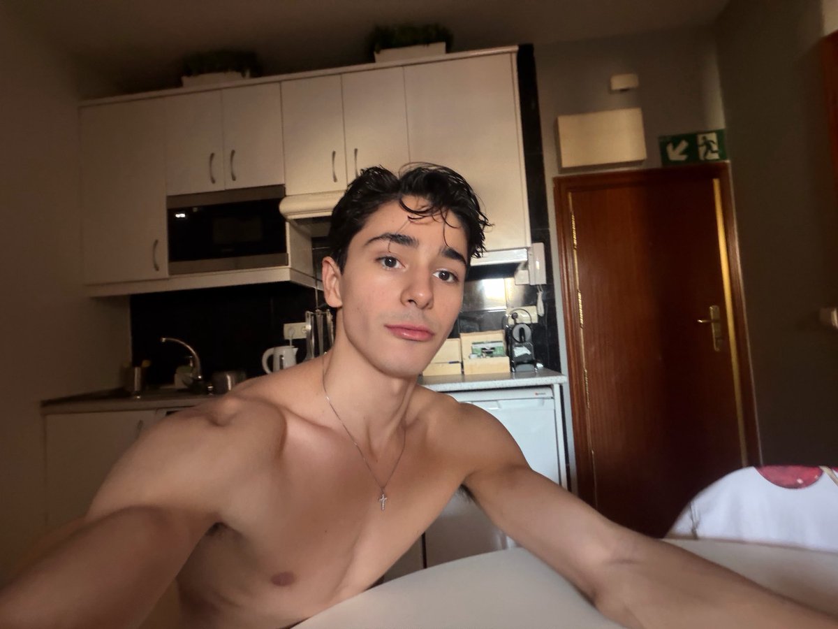 GEoRGE tweet media