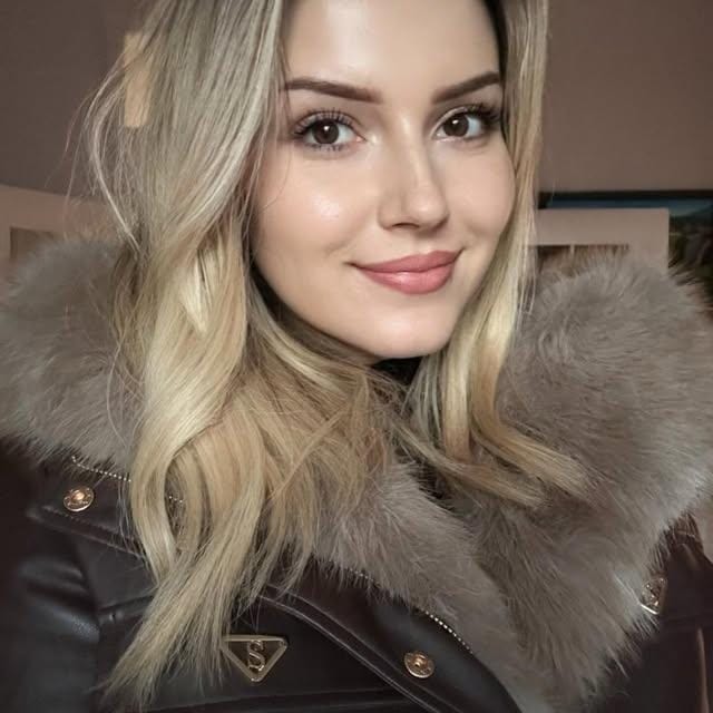 LisaRayxx's tweet photo. Do men still like girls without make up? Just curious 👀 https://t.co/fMgOpoI7RU