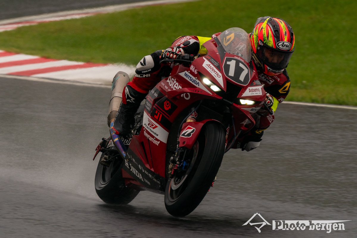 sp1tz_dc5's tweet photo. 2026 FIM世界耐久選手権 "コカ·コーラ" 鈴鹿8時間耐久ロードレース
Astemo Pro Honda SI Racing
アステモカラーはやっぱりかっこいい!
レースお疲れ様でした!
#鈴鹿8耐
#suzuka8h
#Honda
#Astemo https://t.co/2655crdv4u