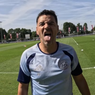 magicmokio's tweet photo. #nieuweprofielfoto vamooossssss🇪🇸 https://t.co/SLFfR5lgZX