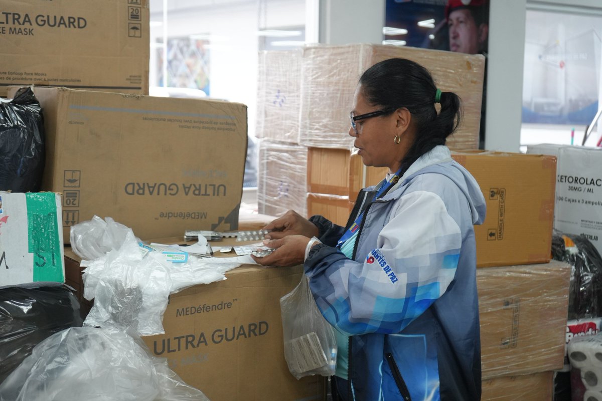 InttContigo's tweet photo. El INTT desplegó un operativo especial de atención social desde la sede principal del ente, ubicada en La California, Caracas. 

Leer más 

https://t.co/SjpUle8mAl? p=18114 https://t.co/FmkwlnSagP