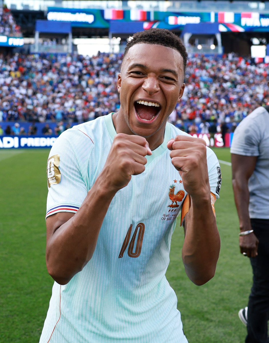 ActuFoot_'s tweet photo. Quand il porte ce maillot, il n’y a aucun doute à avoir.

LA FRANCE 🇫🇷 C’EST KYLIAN 🫡 https://t.co/mwtqVaYSVo