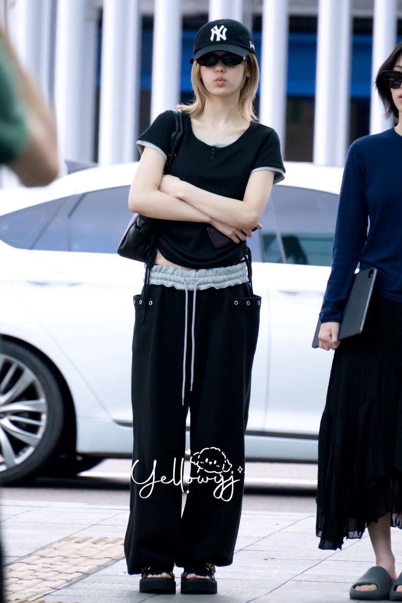 Yellow_yj0526's tweet photo. 260710 ICN 출국
#ITZY #있지 #YEJI #예지 #イェジ
@ITZYofficial https://t.co/XjSjhij2zc