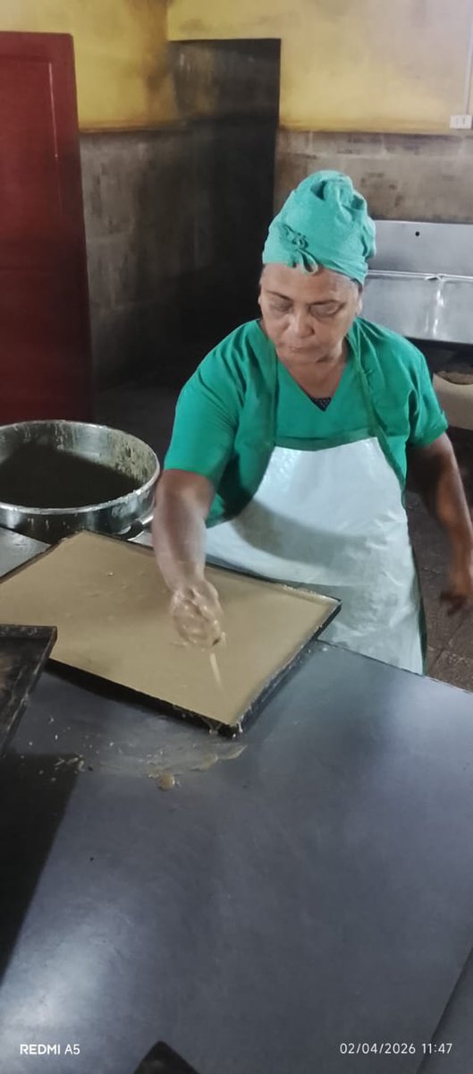 balada_pena's tweet photo. "Cada día, nuestros trabajadores ponen manos y corazón en la producción de alimentos que llegan a las mesas de miles de familias. Su dedicación es la fuerza que impulsa a nuestra empresa hacia un futuro más seguro
Con #HonorHolguinero https://t.co/5Ur5BKSOJ1