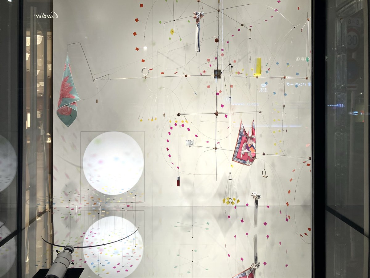 triparaace's tweet photo. 銀座メゾンエルメス Window Display「ウィリアム・ウォーターハウス『内なる旅:ティエリ・エルメスの創造の軌跡を望む
』」
#銀座メゾンエルメス
#HERMES
#windowdisplay https://t.co/s6sX8gU1Z1