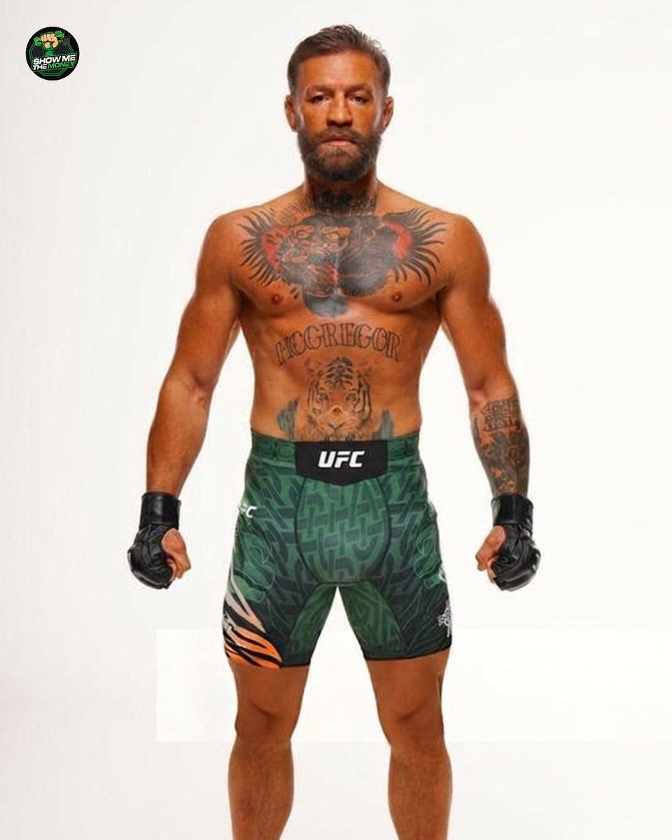 showmethepod's tweet photo. Is this the best shape we’ve ever seen McGregor in? https://t.co/QJlesnd98o
