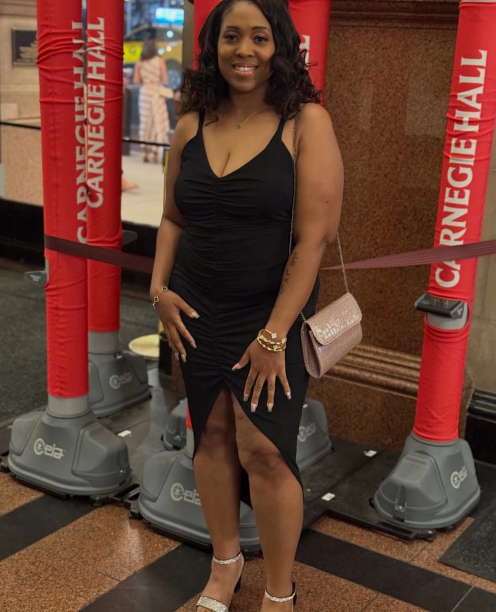 ShaunaAndre_'s tweet photo. It Pays To Be In The Room.
Last night I had the privilege of sitting inside Carnegie Hall surrounded by some of the brightest minds in business, finance, media, technology, and culture.The conversation wasn't just about money. https://t.co/dXVpDHgSUP