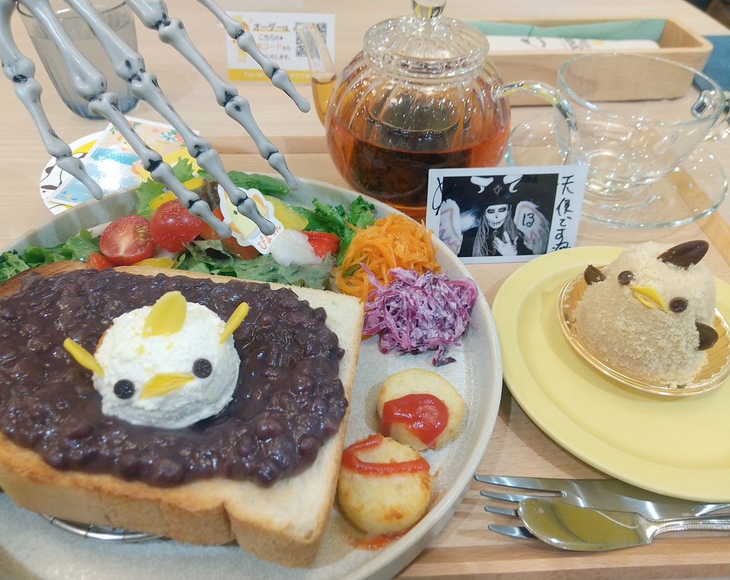 you347yu's tweet photo. 緑(抹茶)ぴよりんのお隣の席だなんて！幸先良すぎる日です♡
ホイップバターのぴよりんかわいすぎて、崩せない…難儀…
小倉トーストって、こんなに小倉乗ってるんですね…ヘビー級🙃
やっぱり紅茶ぴよりんはめたくた美味しい♡♡♡
朝から可愛いに包まれ幸せだぁ https://t.co/P0NokjgxXw