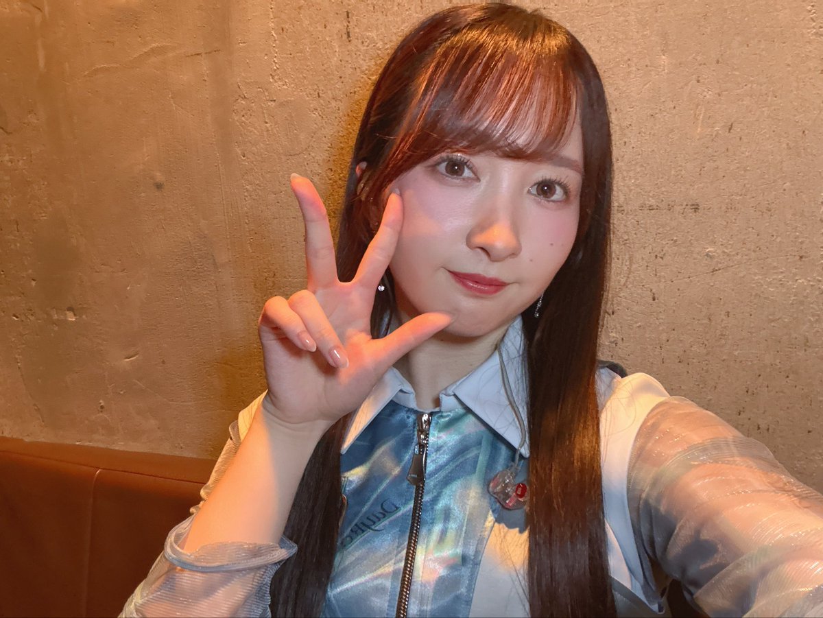 miyazawa_koharu's tweet photo. 🐰🩵
本日「#アニサマ 2026 -Messenger-」
にて行われるミニステージに出演します🌻
1年越しの5人でのミニステージ出演に
『夏、声になる』の初披露も✨
アツアツの夏の幕開けを約束しますよ🔥

初めましての方はぜひ"白色"や拳を振って
一緒に楽しみましょう🩶🤍
#DayRe: #DayRe_夏声 https://t.co/Eop2ebJMCQ