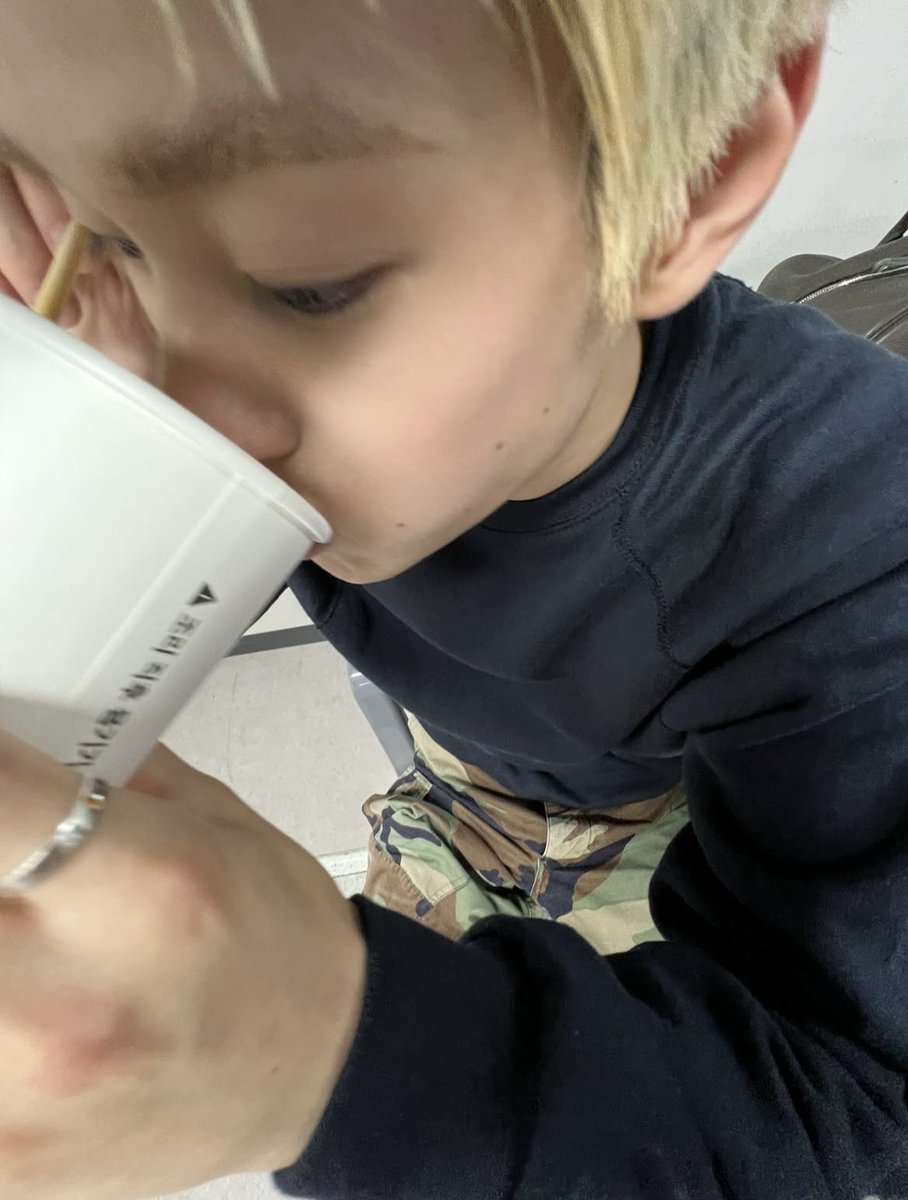 chsoii_21's tweet photo. あまりにもエギすぎる…
こんなに可愛い子出会ったことないよ https://t.co/Nwn6sye5Ej