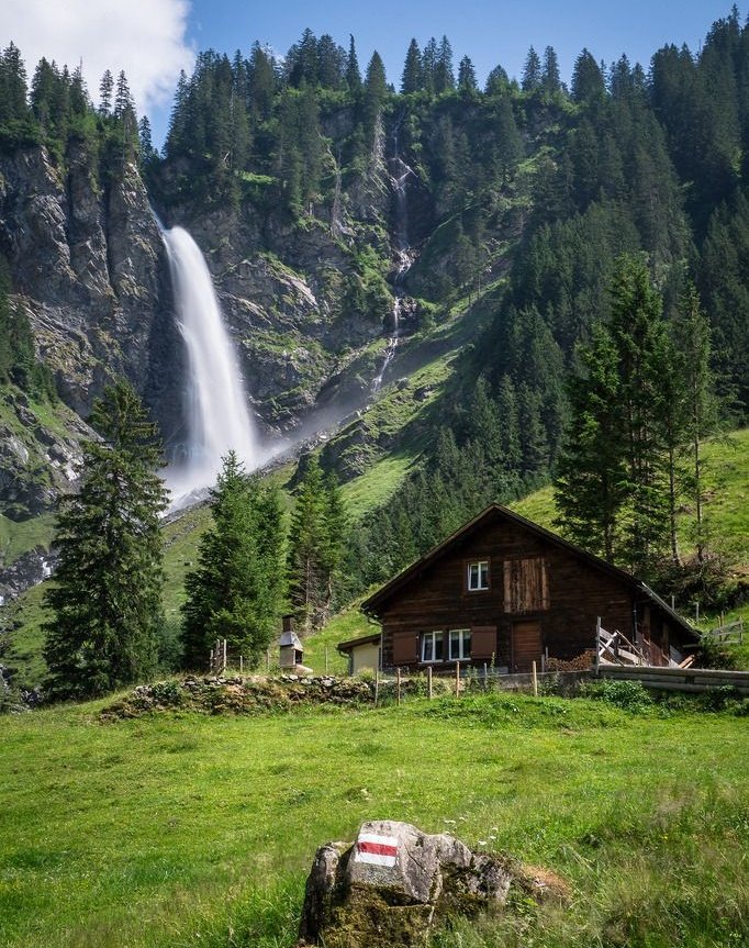echoesofworld's tweet photo. Switzerland https://t.co/IlvY74HQbr