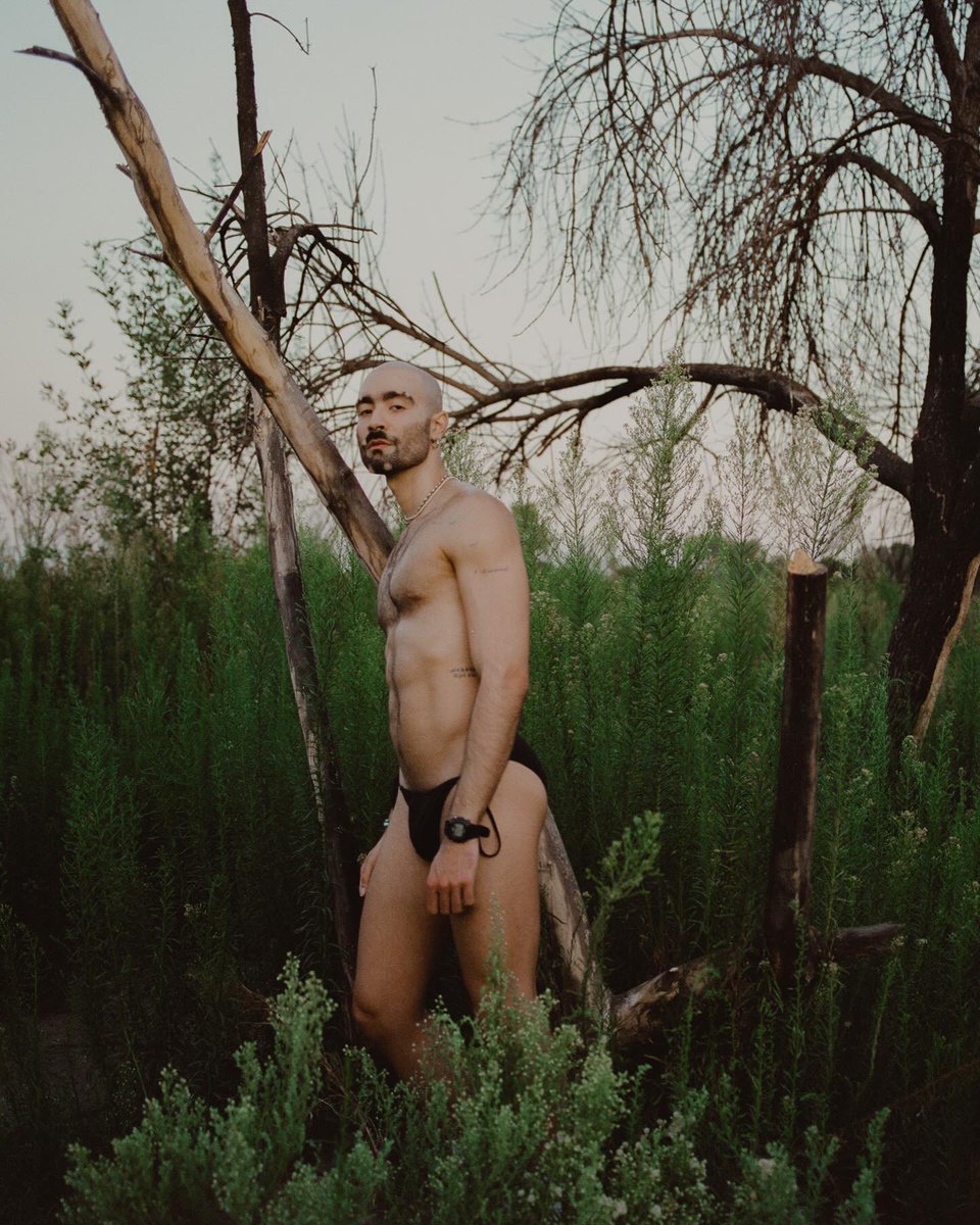 Geyyjee's tweet photo. Did a photoshoot with Ryan Pfluger. 
An honor 🤍 https://t.co/ulYsnZY5mg