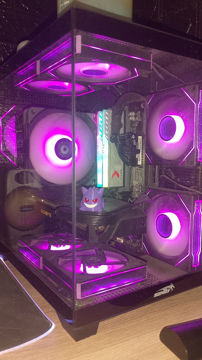 joakobjrs's tweet photo. emana aura esta pc https://t.co/gOysuoGang