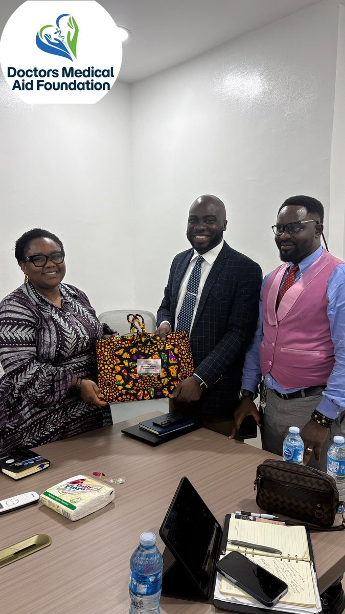 AdeleyeAdewaleS's tweet photo. DMAF ENGAGES WITH CHAI TO STRENGTHEN HEALTHCARE DEVELOPMENT IN NIGERIA

 Doctors Medical Aid Foundation (DMAF) paid a courtesy visit to Clinton Health Access Initiative (CHAI) at its office to explore strategic areas of collaboration in strengthening Nigeria’s healthcare system. https://t.co/z3p3lGWJxw