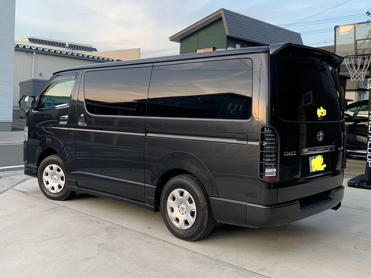 darumaniacs's tweet photo. ハイエース売ります！
H18 ディーゼルターボ 4WD
検8年10月
友人が所有してる釣り用ハイエースです。
トランポにいかがでしょうか
ダルマニアクスのときに現車確認可能です
本人希望140万
興味ある方はDMください https://t.co/DwR9nVMS94
