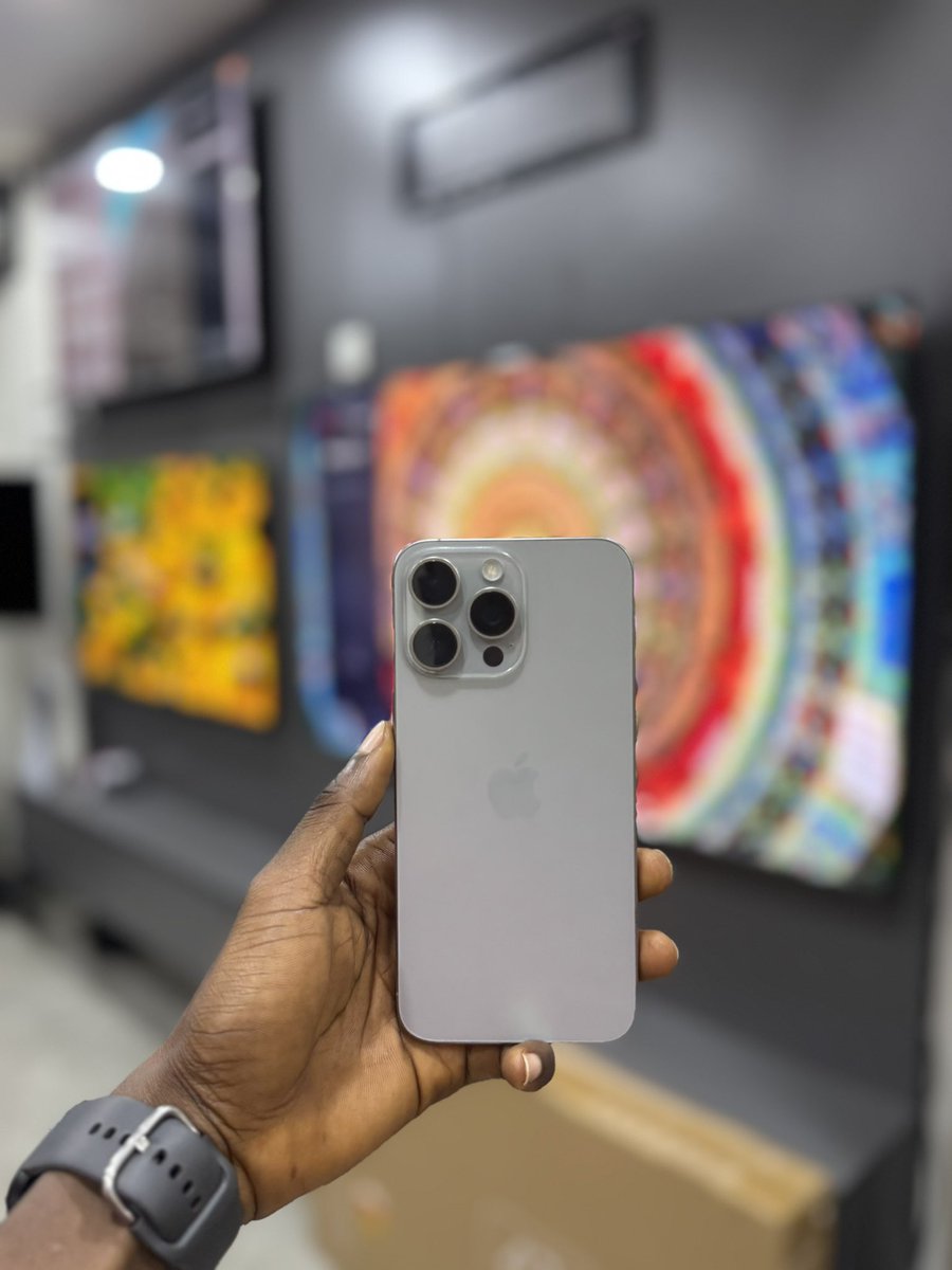 manager___20's tweet photo. iPhone 15 Pro Max 256gb eSIM unlocked 
89%

GH₵ 6,999

Talk to us !
☎️053-600-7566 https://t.co/btMBRMyJjf