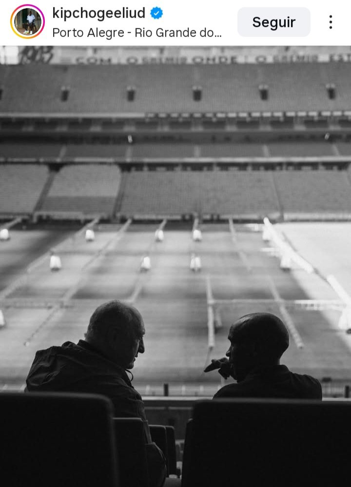 museu_gremio's tweet photo. Venho pra Porto Alegre, tiro uma foto absurda com o Felipão na Arena, corro meus 42k abaixo de uma hora e vou embora

Simplesmente, Eliud Kipchoge https://t.co/Ycv7jE6XQH