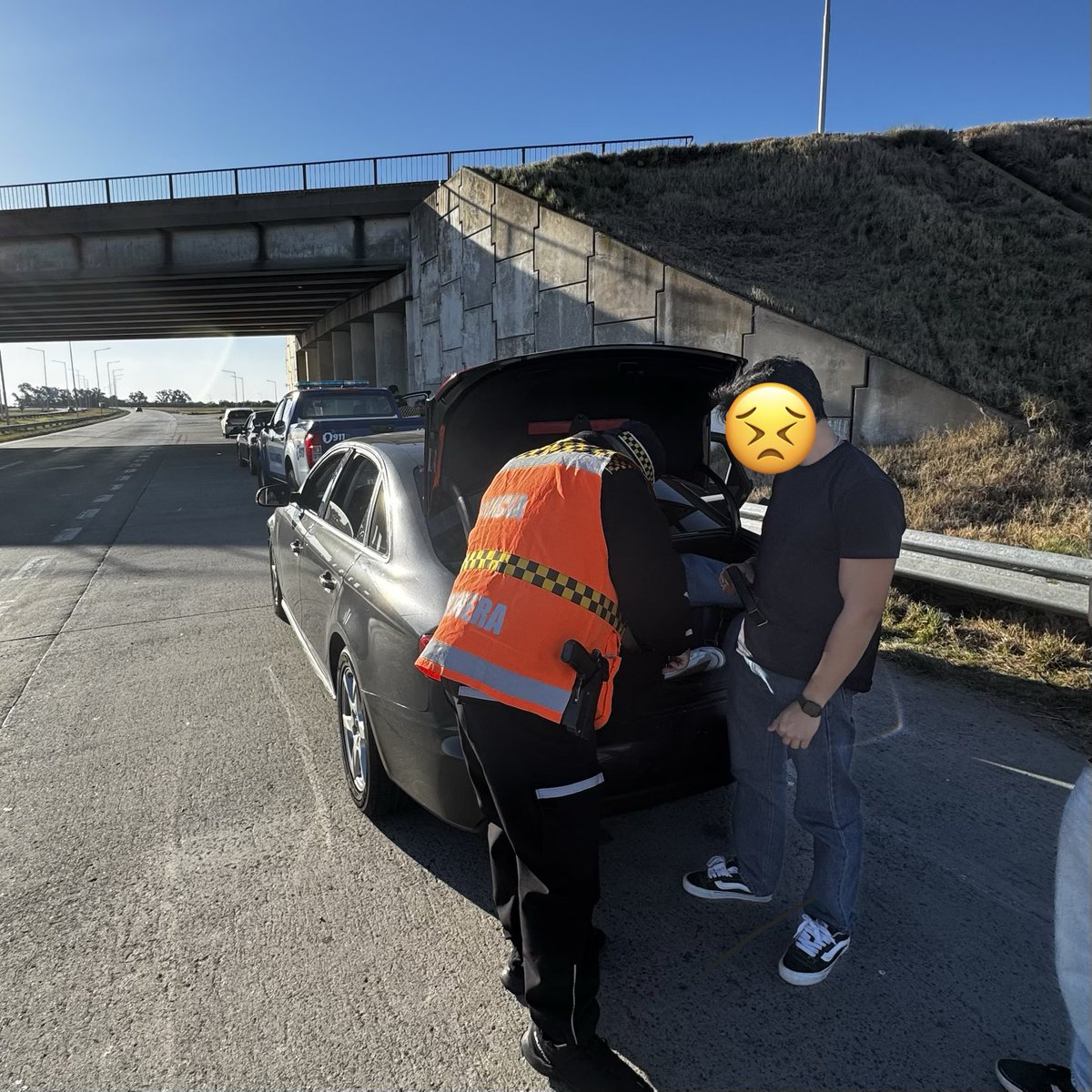 dcp_richar's tweet photo. Fuimos apropiadamente recibidos por los amigos de la caminera de la República separatista de Córdoba 👍🏻 https://t.co/e37jmFCWPm