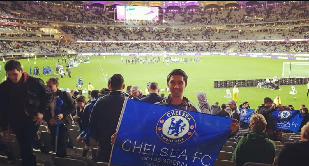 novalbh's tweet photo. One of my fav moments in Oz:
Watching Chelsea and MU live at Optus Stadium.
Seeing world-class players in person was unreal and feeling what a real stadium atmosphere feels like.
#Gogmataram2026 https://t.co/GAtKo1H5kl
