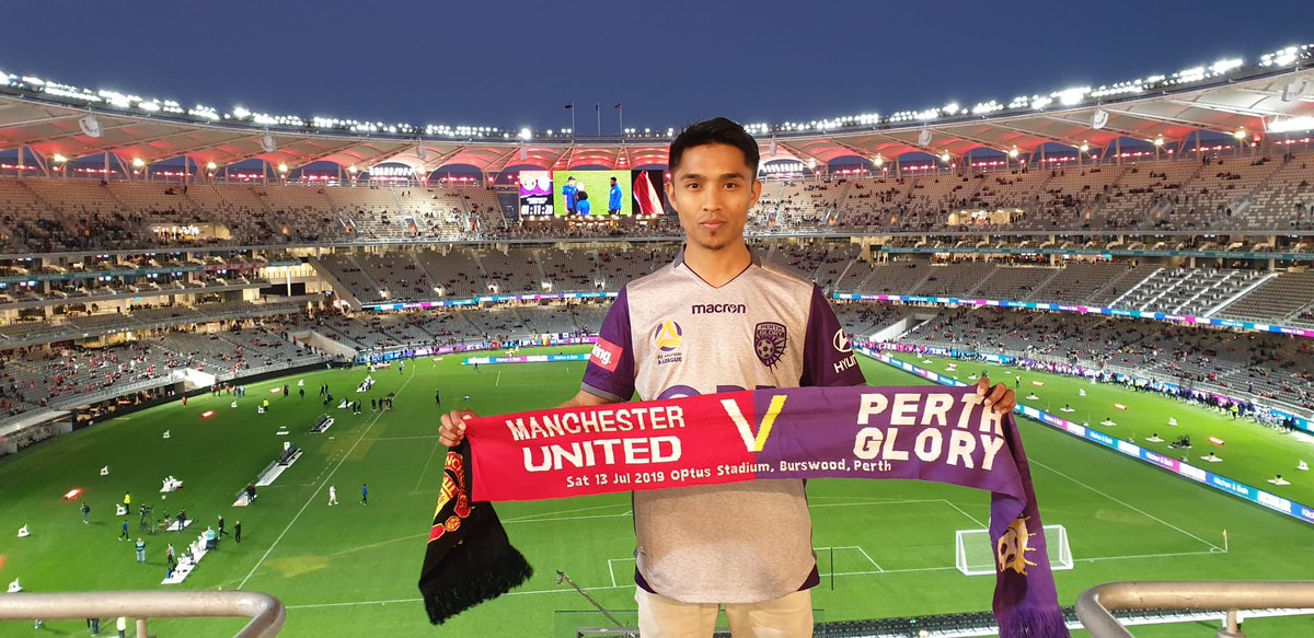 novalbh's tweet photo. One of my fav moments in Oz:
Watching Chelsea and MU live at Optus Stadium.
Seeing world-class players in person was unreal and feeling what a real stadium atmosphere feels like.
#Gogmataram2026 https://t.co/GAtKo1H5kl
