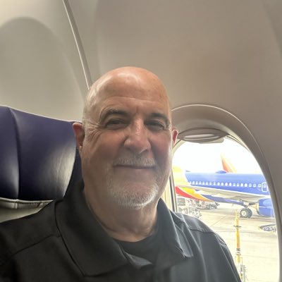 LloydCParker's tweet photo. #NewProfilePic https://t.co/LCi4wWTBAv