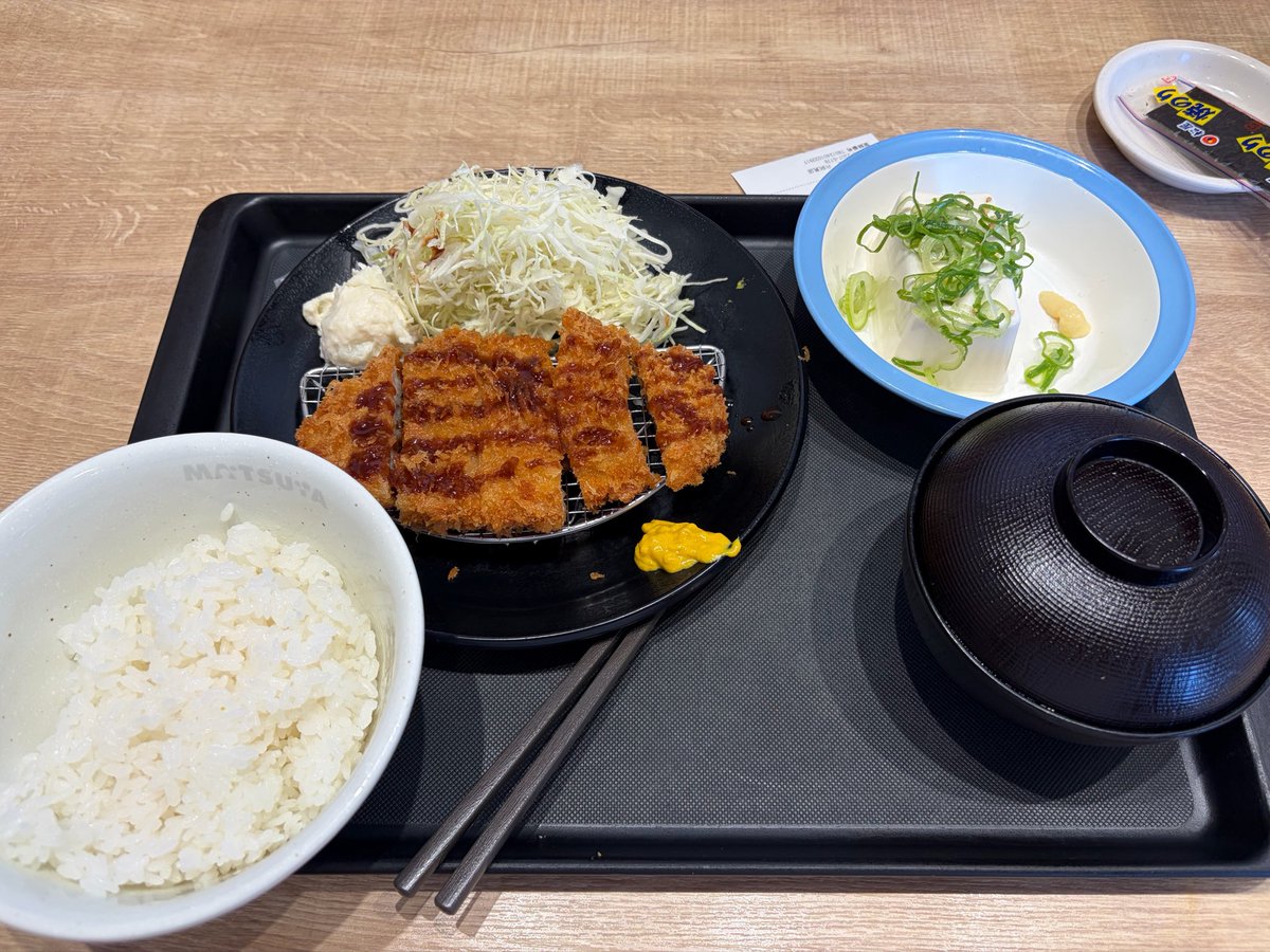 tajimaPX's tweet photo. 身長162
体重65.5
年齢46
大絶賛増量中
（ご飯おかわり） https://t.co/F7x74rgPOI