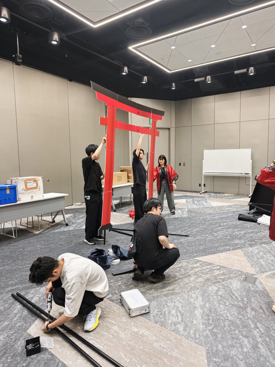 tomotomospot's tweet photo. 【拡散希望〜】
エンジニアを目指す学生へ向けたテックカンファレンスであり学園祭でもある #技育祭（ぎいくさい）【関西】がいよいよ明日大阪で開催です！！大学1年生からでもOK！これからの申し込みでも参加可能です！申し込み詳細はリプ欄より！
※写真は技育祭【九州】での一コマ https://t.co/Td6579sNWU