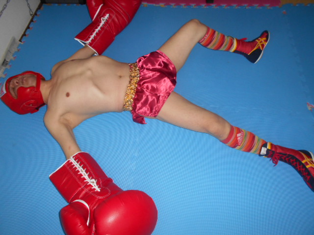 clinchboxing's tweet photo. 夏休み　朝のラジオ体操も　ほんま　懐かしいよなあって　でもその時間ってもう　めっちゃ暑いよなあ https://t.co/igXgJe2WPs